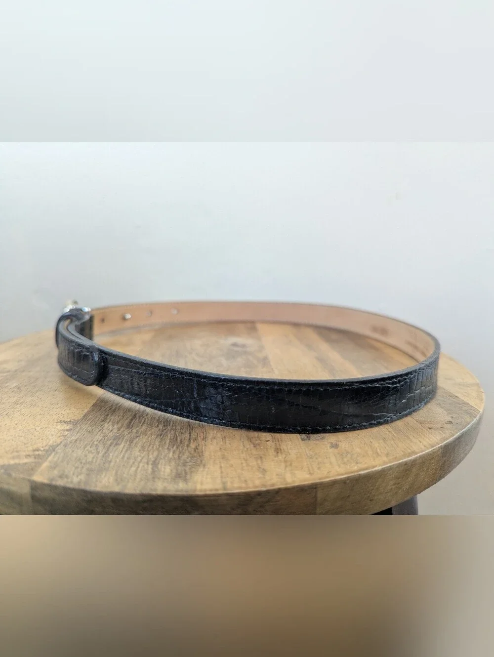 Streets Ahead Black Croc-Embossed Leather Belt with Silver Buckle (SIZE SMALL)